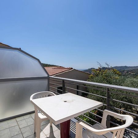 Apartment Borgoverde-2 By Interhome Imperia Exterior photo