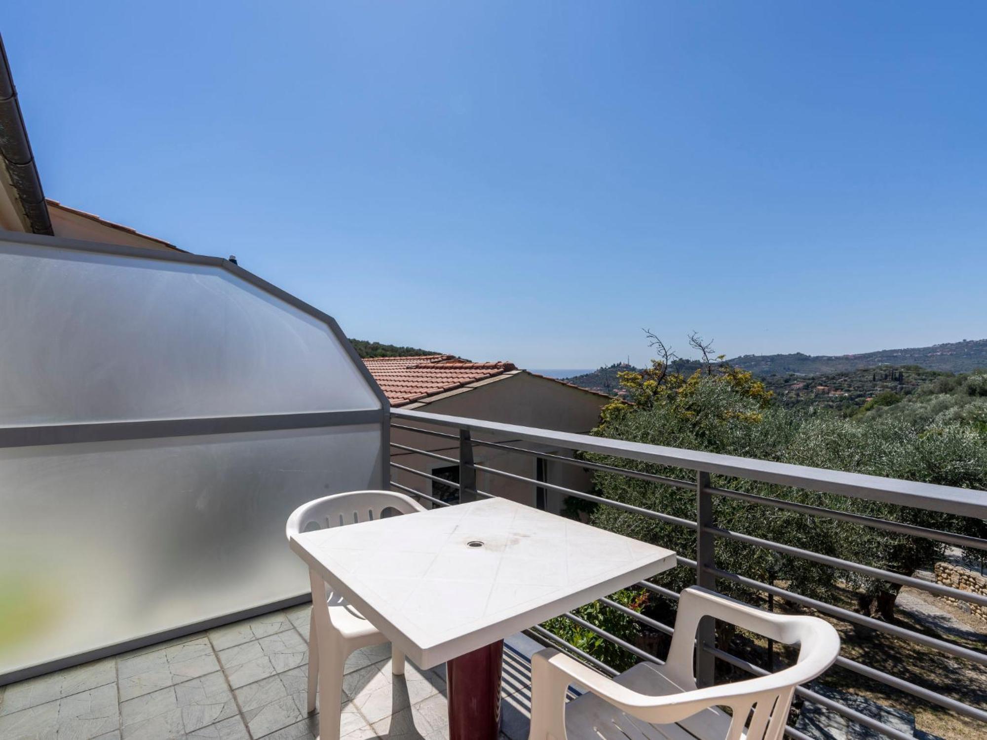 Apartment Borgoverde-2 By Interhome Imperia Exterior photo